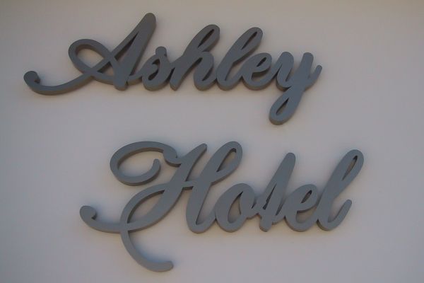 ashely-hotel142E036F4-981D-732C-3502-9C9844F0262C.jpg